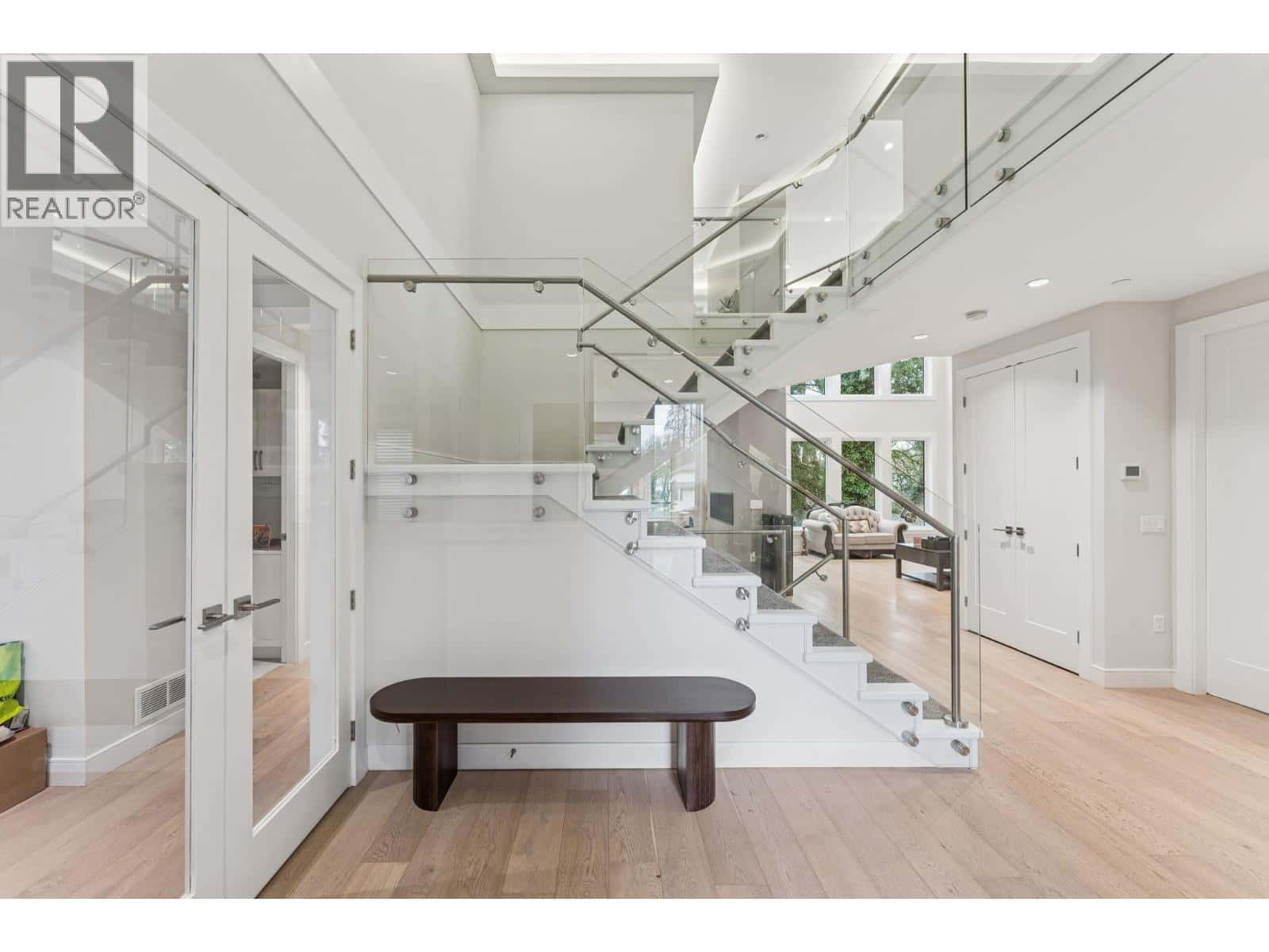 23376 124 AVENUE — Maple Ridge, British Columbia - Photo 3 of 40