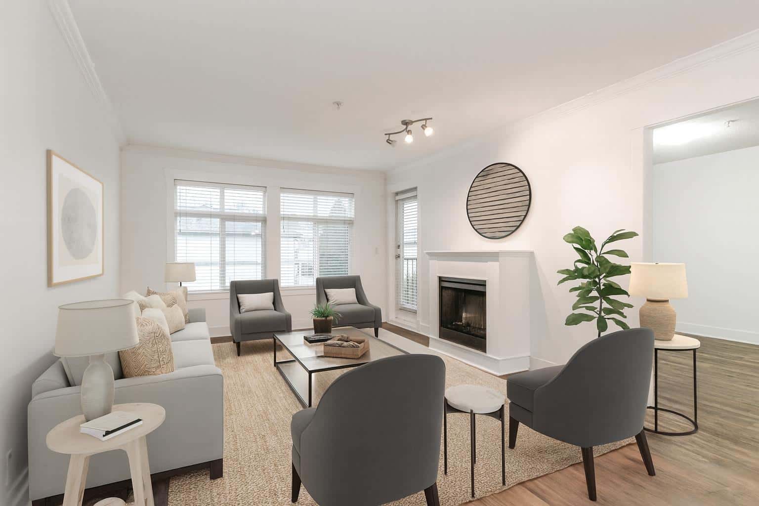 310 33255 OLD YALE ROAD — Abbotsford, British Columbia - Photo 2 of 23