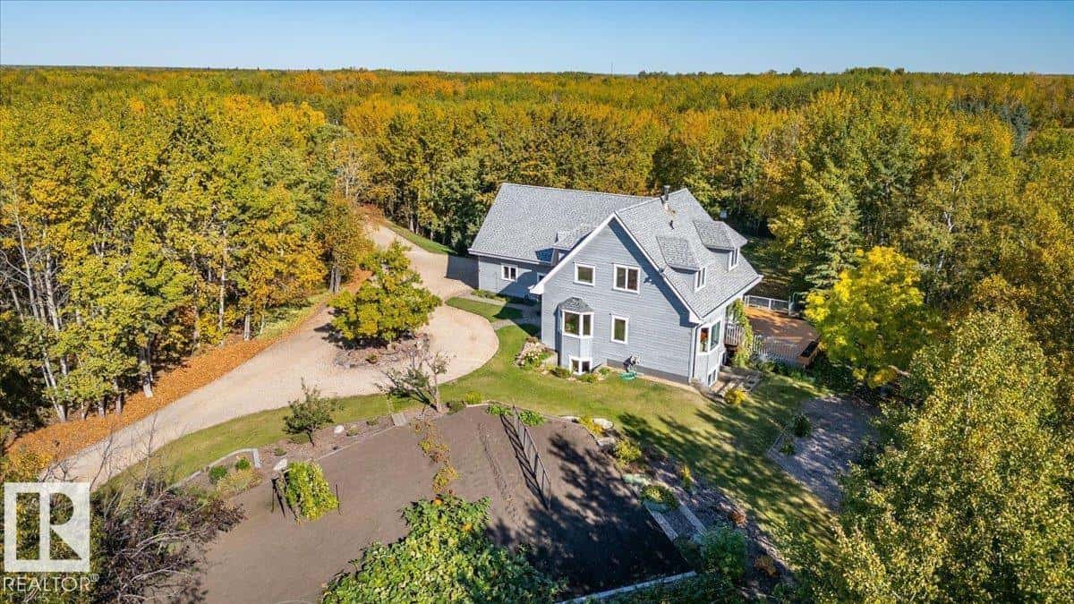 51213 RGE ROAD 222 — Rural Strathcona County, Alberta - Photo 5 of 75