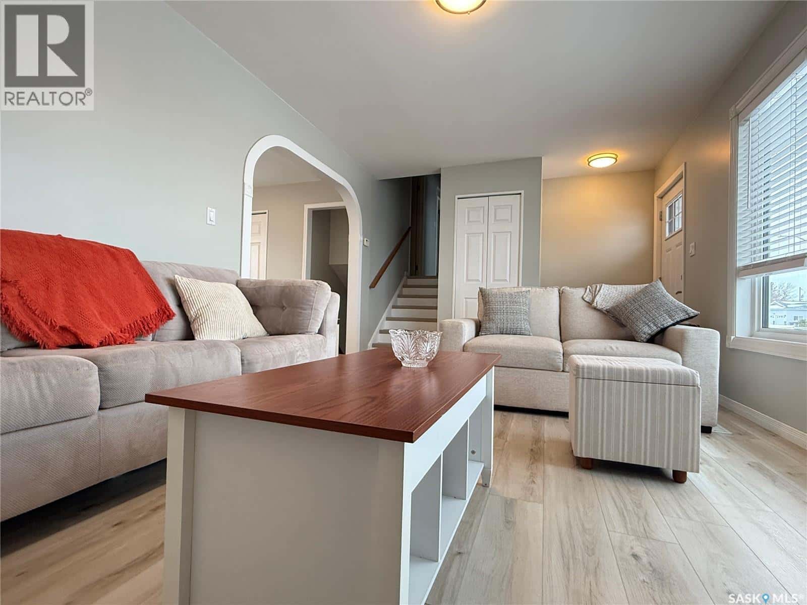 11 Quebec DRIVE — Melville, Saskatchewan - Photo 5 of 43