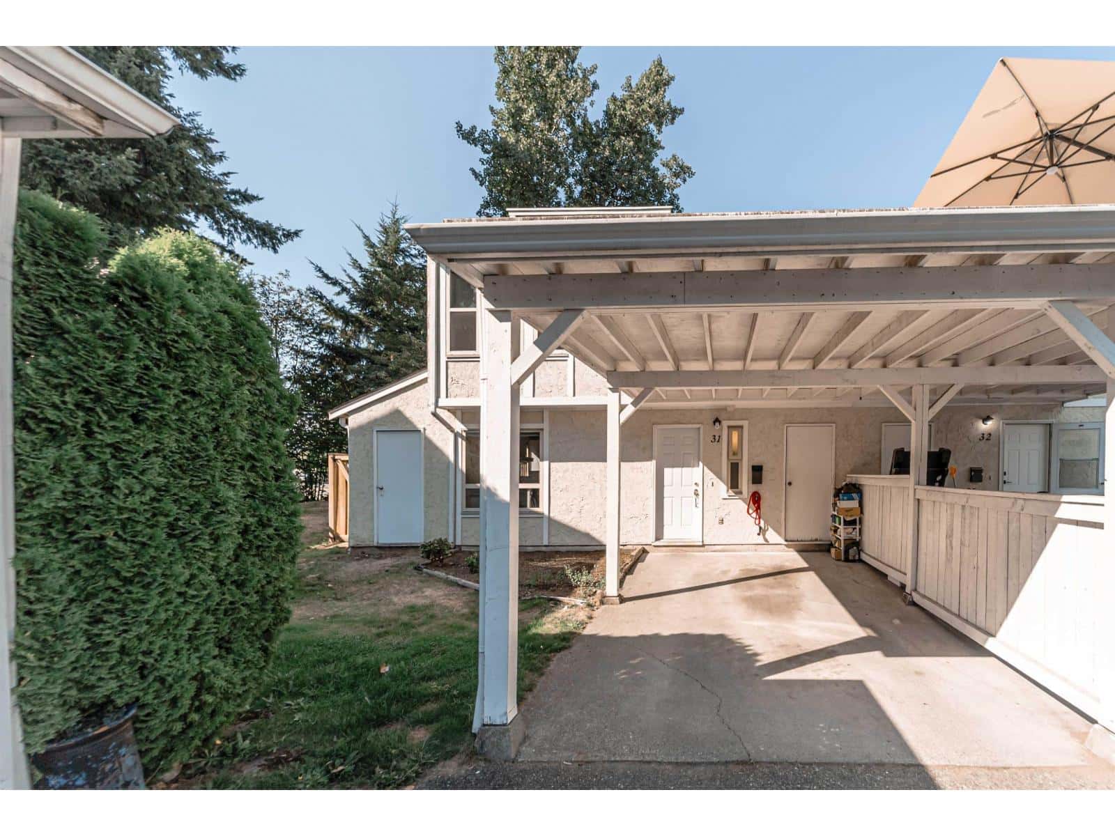 31 3075 TRETHEWEY STREET — Abbotsford, British Columbia - Photo 2 of 40