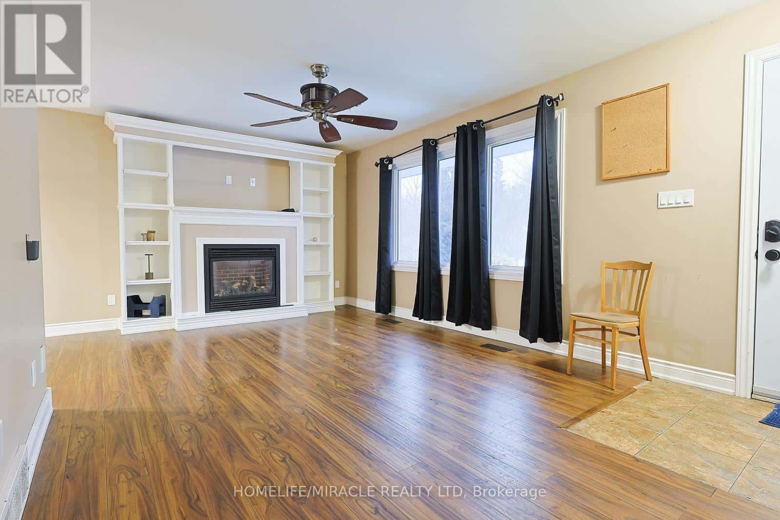 122 FUNDY AVE AVENUE — London East (East O), Ontario - Photo 3 of 32