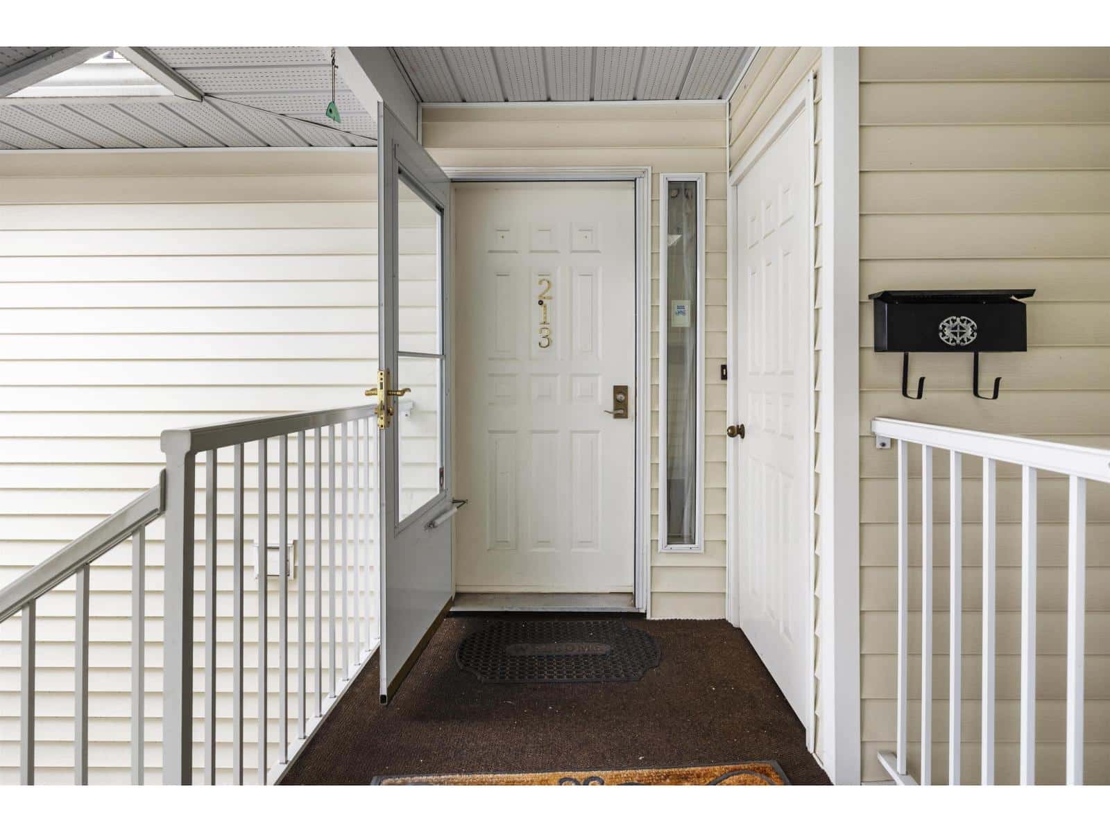 213 7156 121 STREET — Surrey, British Columbia - Photo 4 of 34