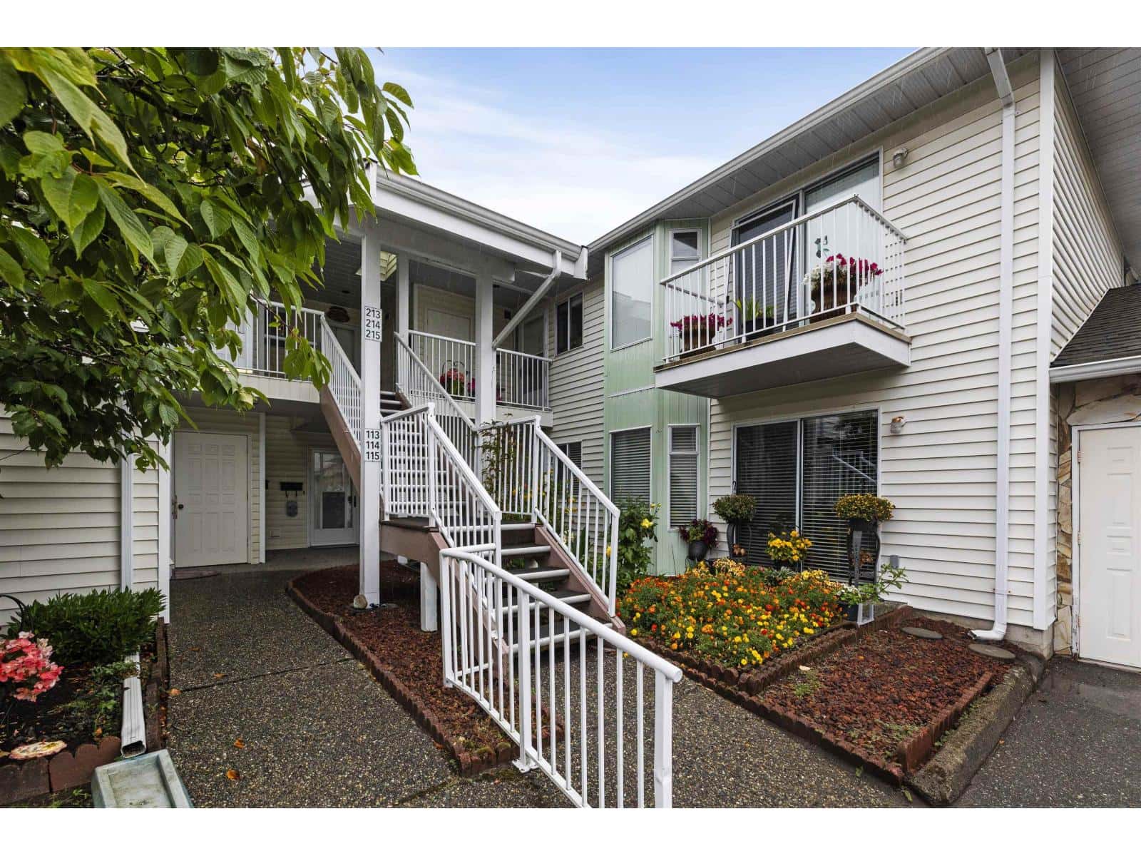 213 7156 121 STREET — Surrey, British Columbia - Photo 3 of 34