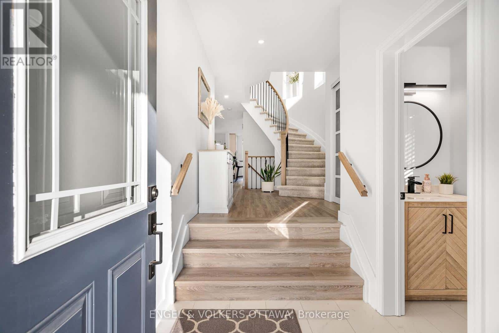 506 ALLEGRO WAY — Ottawa, Ontario - Photo 4 of 42