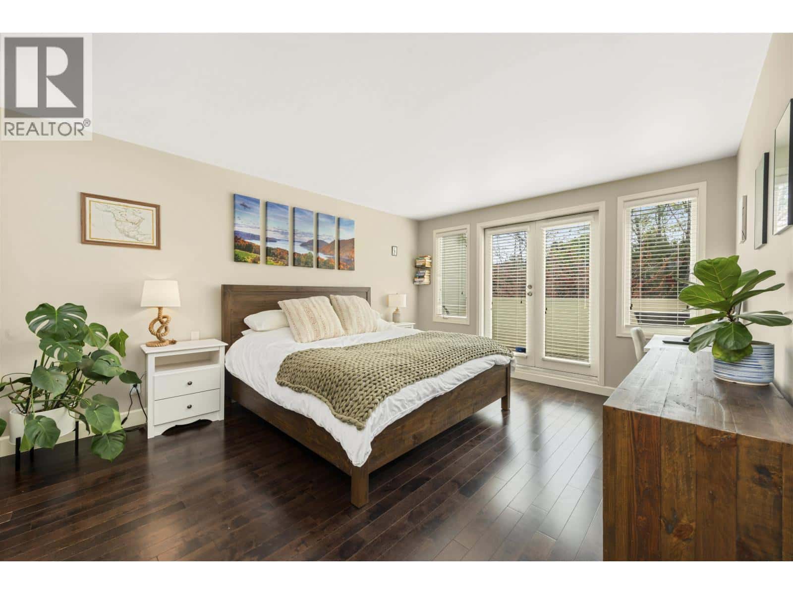 1858 W 1ST AVENUE — Vancouver, British Columbia - Photo 2 of 38