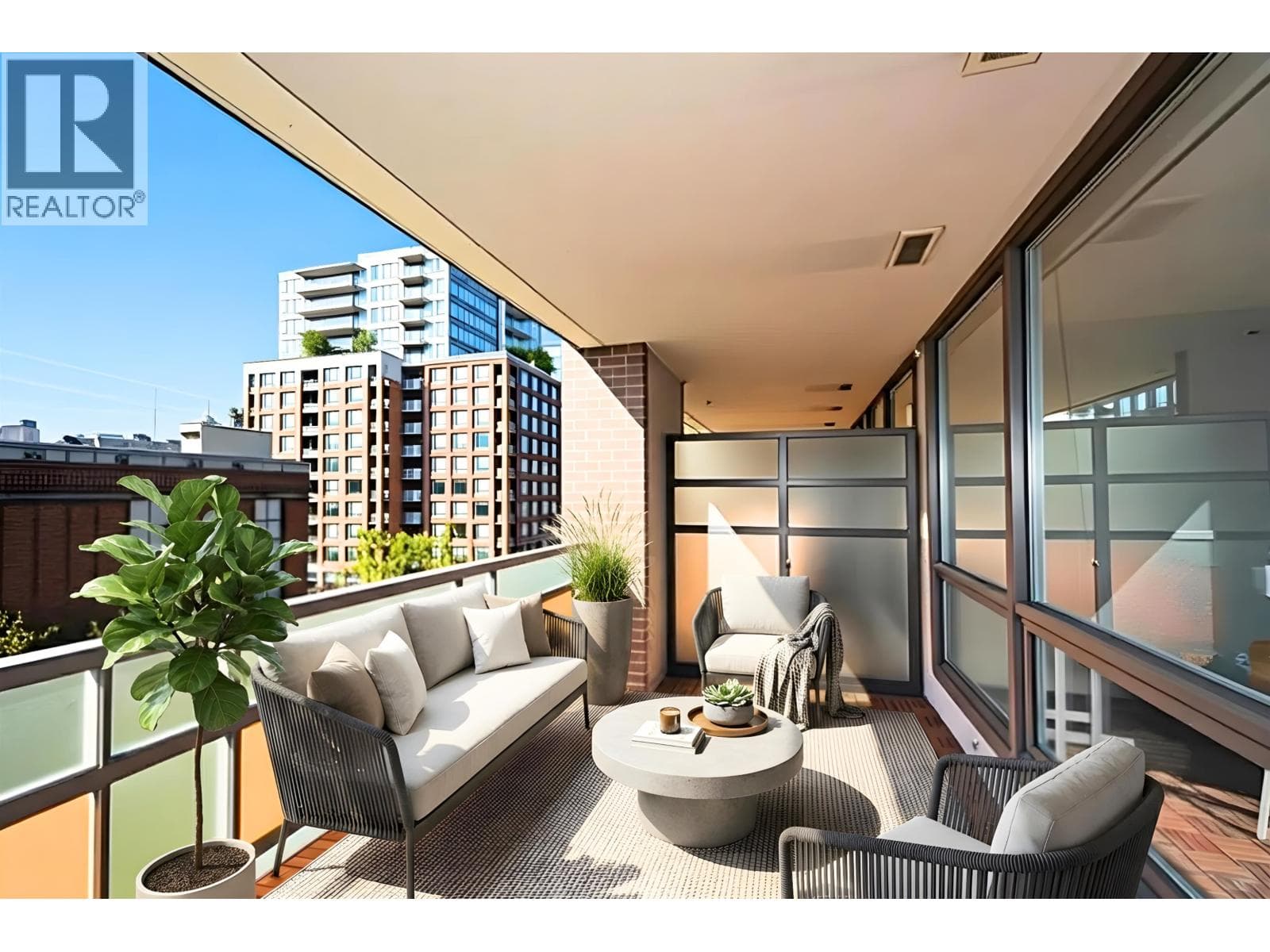 503 718 MAIN STREET — Vancouver, British Columbia - Main photo