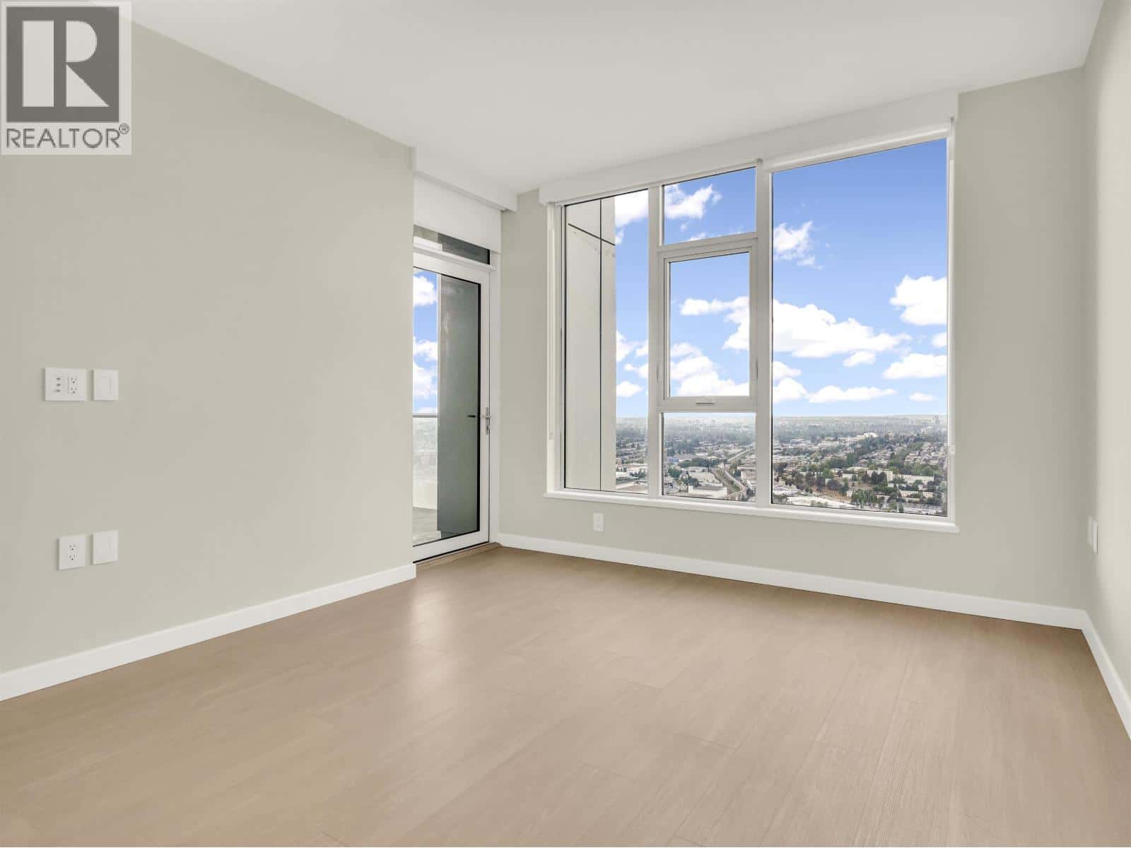 4709 2186 GILMORE AVENUE — Burnaby, British Columbia - Photo 3 of 31