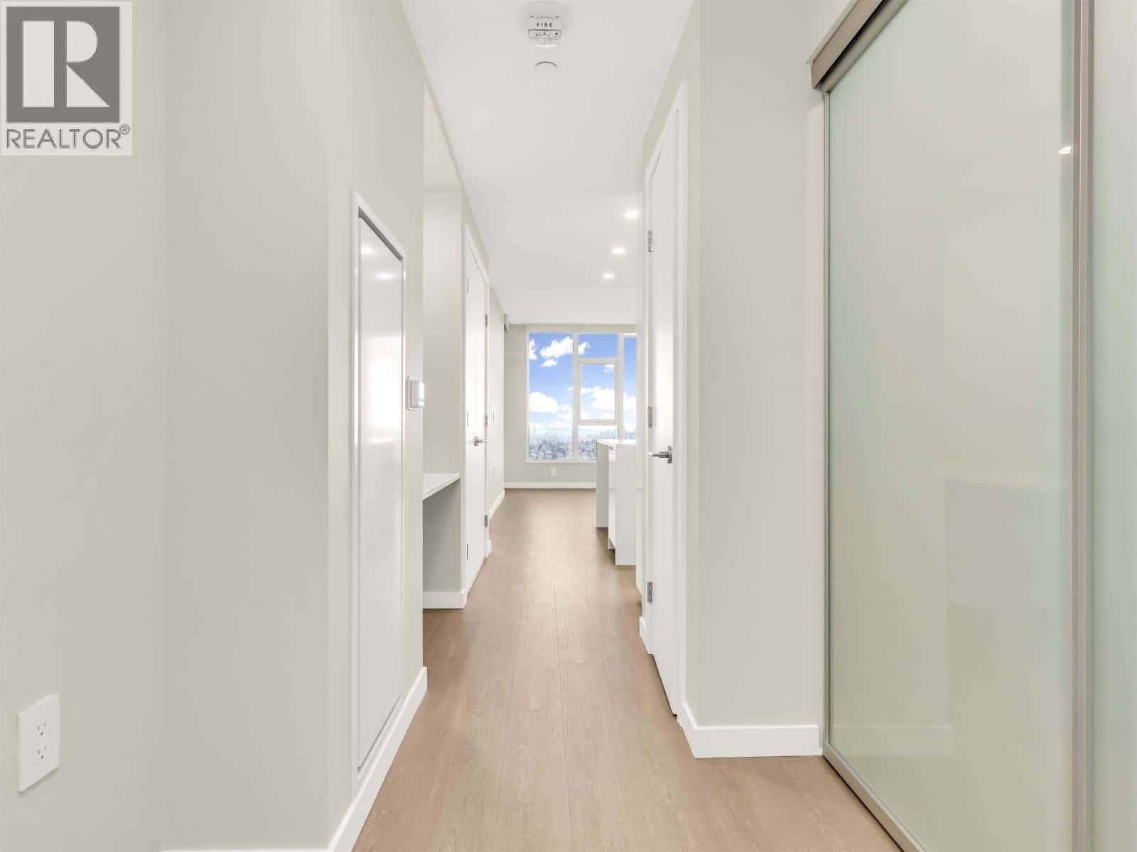 4709 2186 GILMORE AVENUE — Burnaby, British Columbia - Photo 5 of 31