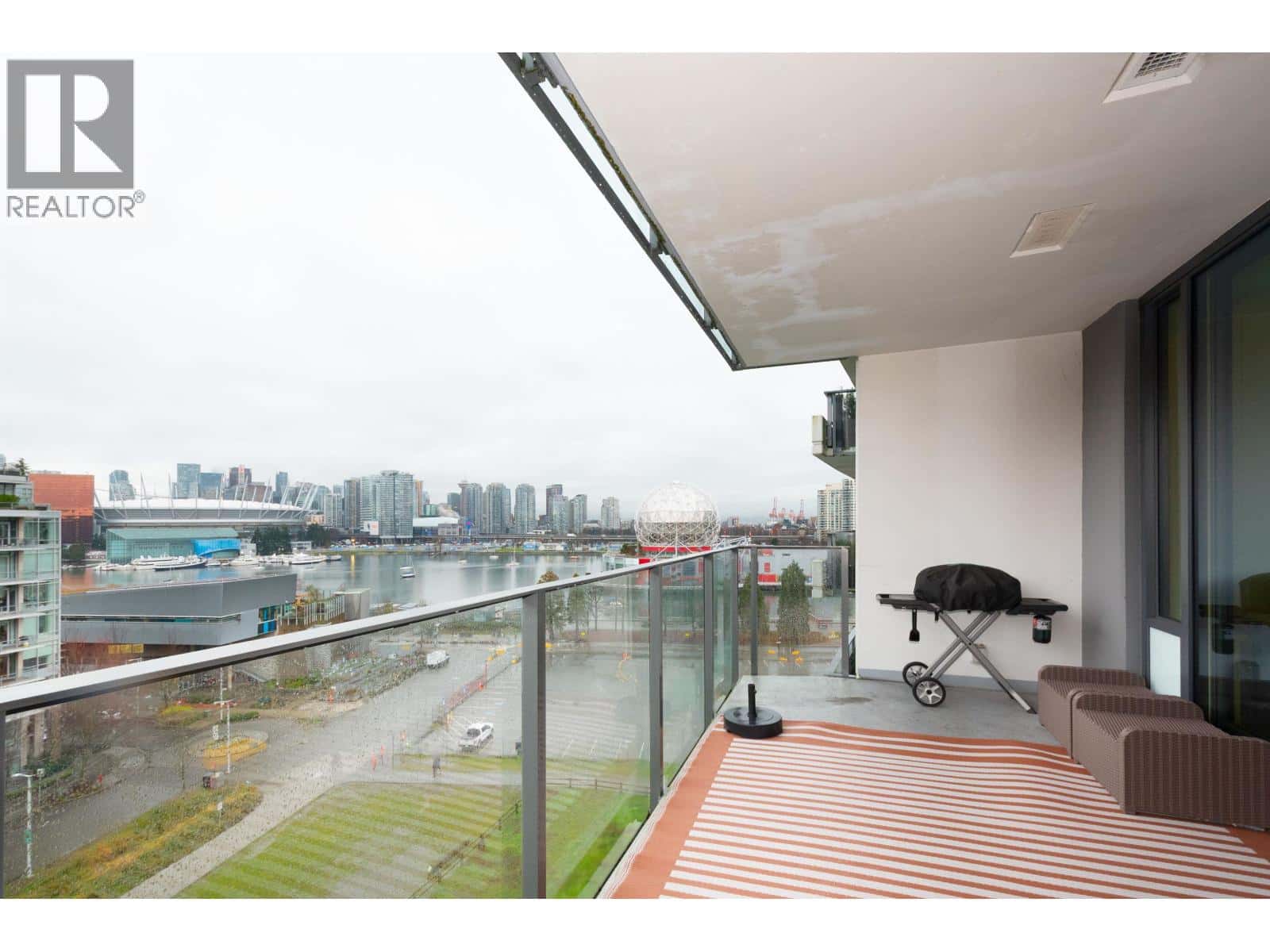 903 1678 PULLMAN PORTER STREET — Vancouver, British Columbia - Photo 4 of 12