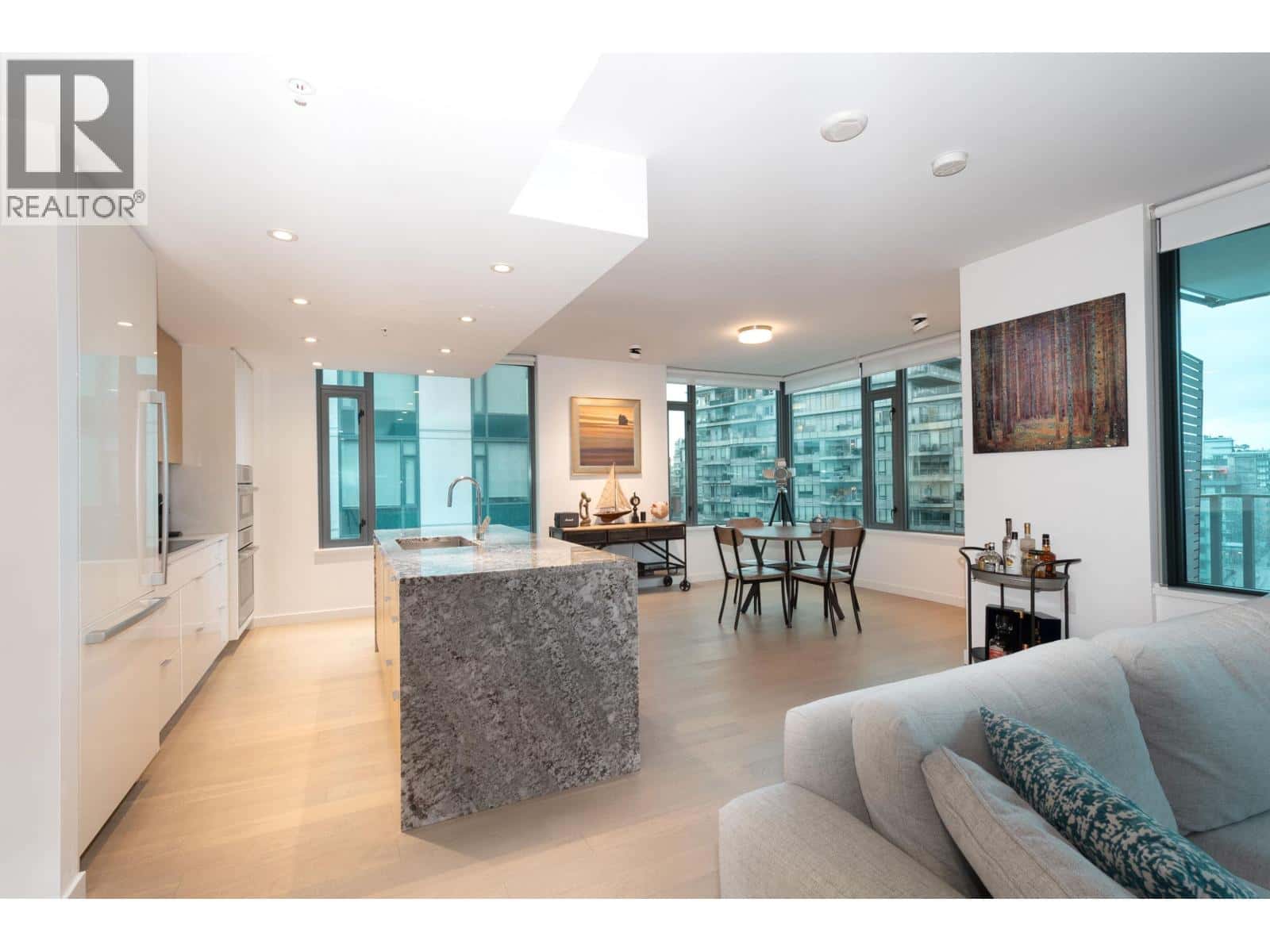 903 1678 PULLMAN PORTER STREET — Vancouver, British Columbia - Photo 5 of 12