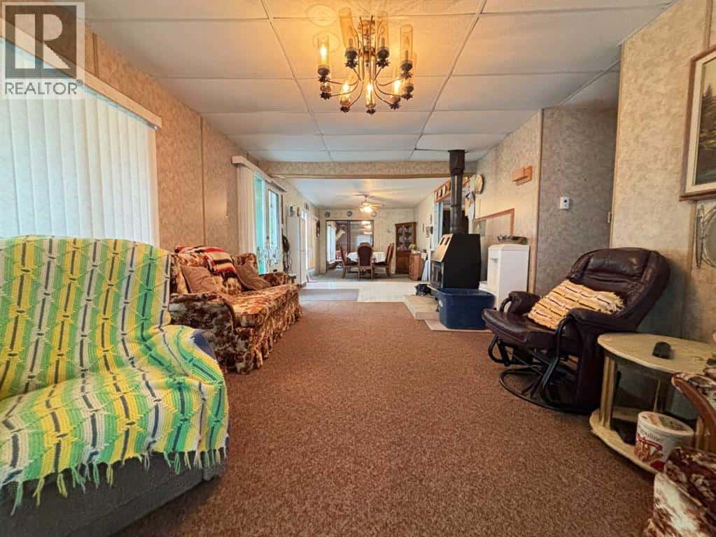 SK, 701 Rae Street in Makwa — Loon Lake, Saskatchewan - Photo 3 of 28