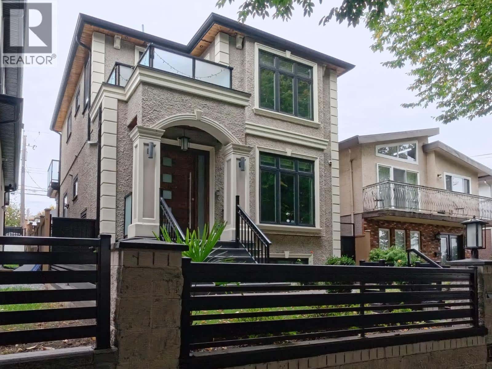 1275 E 62ND AVENUE — Vancouver, British Columbia - Photo 2 of 40