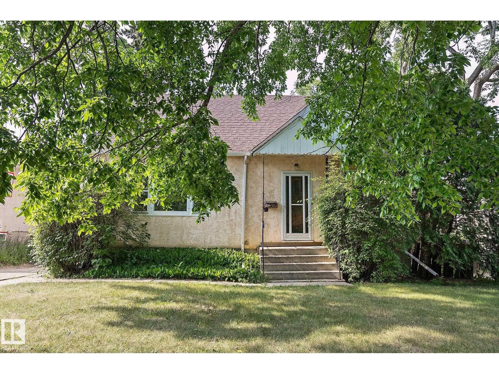 11559 80 AV NW — Edmonton, Alberta - Main photo