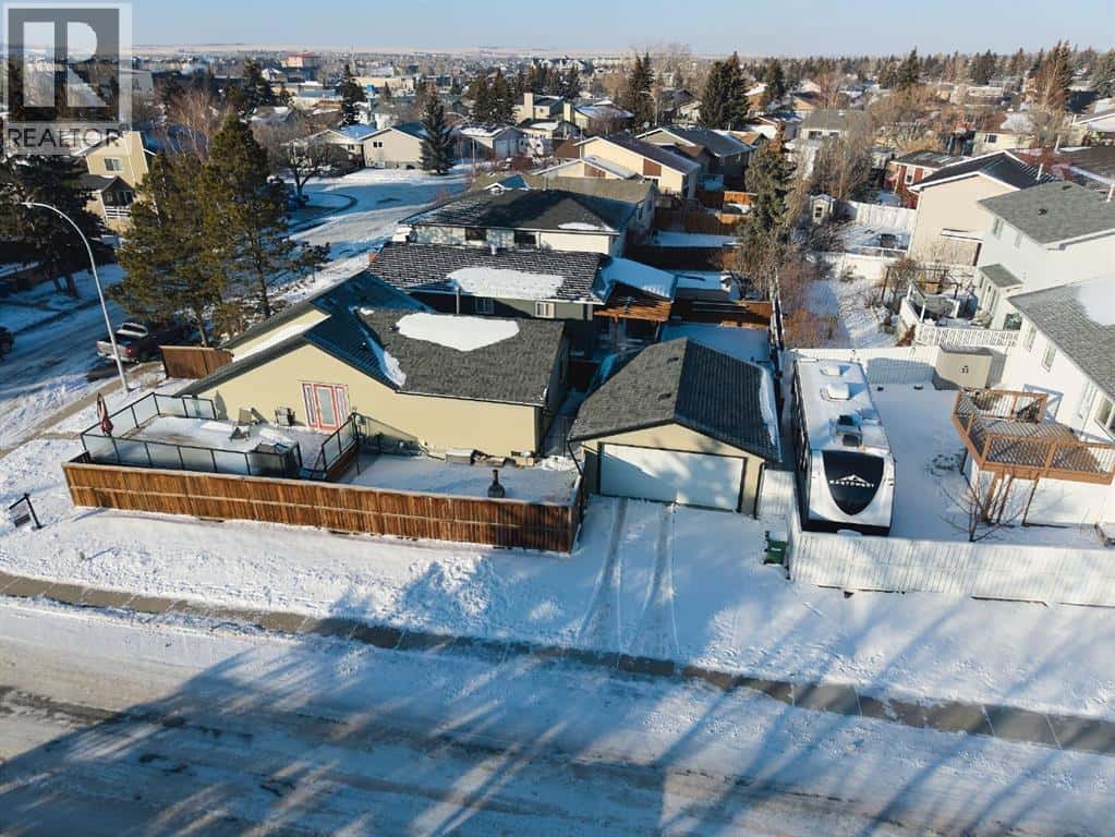 106 Eldorado Road SE — Airdrie, Alberta - Photo 2 of 41