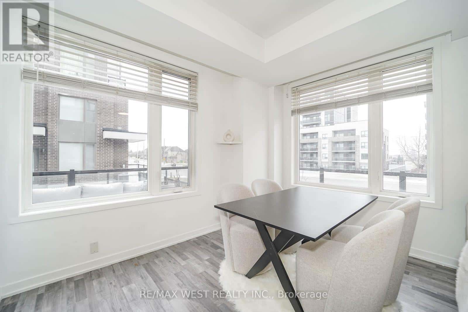 211 - 1460 WHITES ROAD N — Pickering (Woodlands), Ontario - Photo 3 of 10