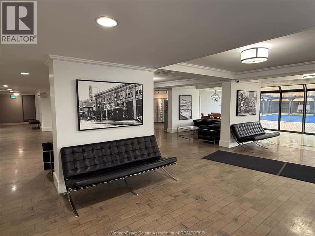 111 Riverside DRIVE East Unit# 107 — Windsor, Ontario - Photo 2 of 17