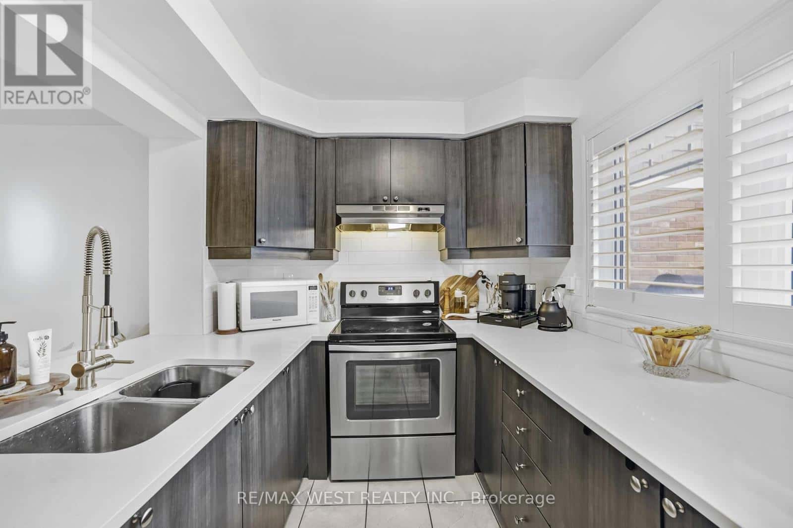 266 CASSON POINT — Milton (FO Ford), Ontario - Photo 4 of 9