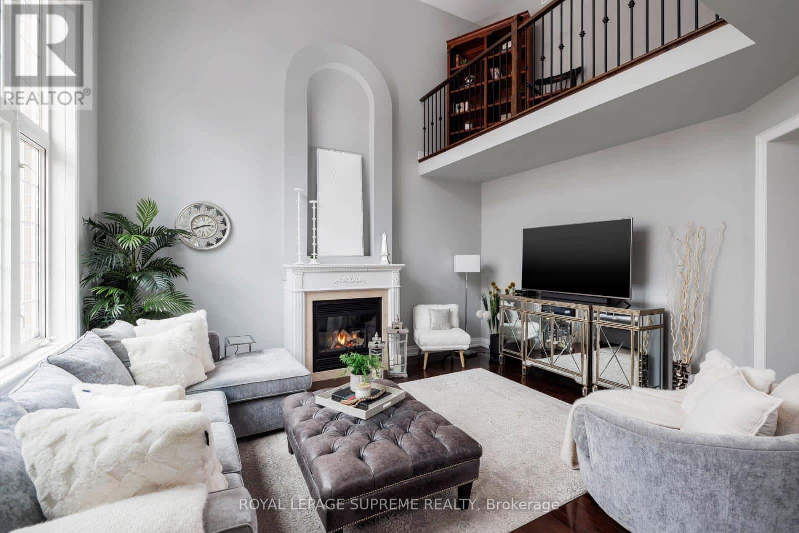 364 CREEK PATH AVENUE — Oakville (BR Bronte), Ontario - Photo 2 of 50