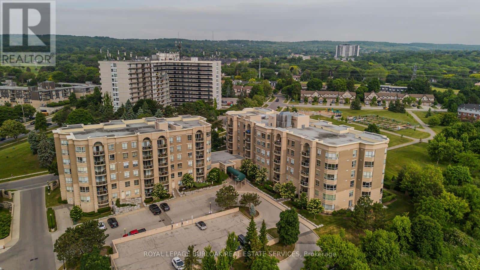 401 - 2075 AMHERST HEIGHTS DRIVE — Burlington (Brant Hills), Ontario - Photo 2 of 47