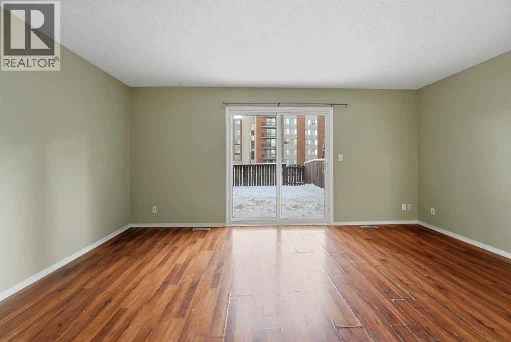 81, 5935 63 Street — Red Deer, Alberta - Photo 5 of 23