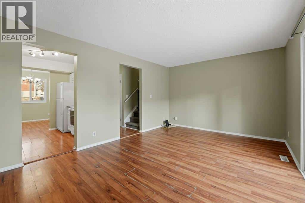 81, 5935 63 Street — Red Deer, Alberta - Photo 4 of 23