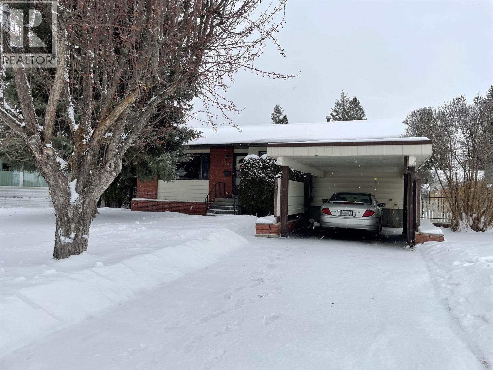 542 RADCLIFFE DRIVE — Prince George, British Columbia - Main photo