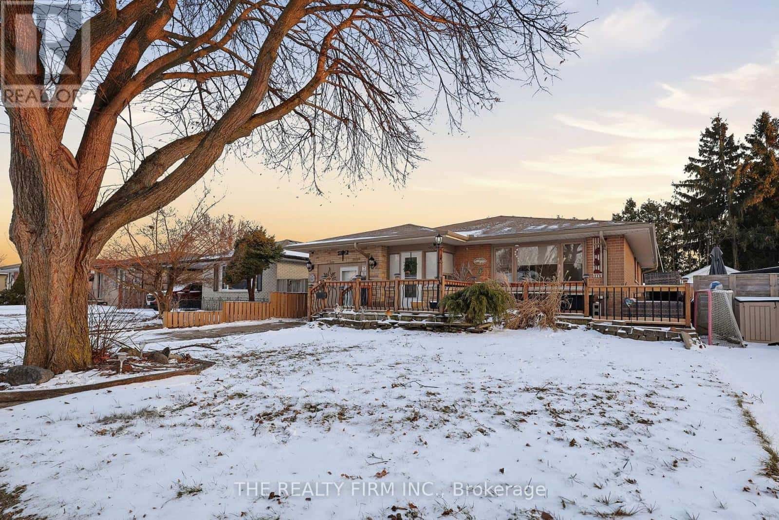 70 TALAVERA CRESCENT — London East (East I), Ontario - Photo 3 of 46