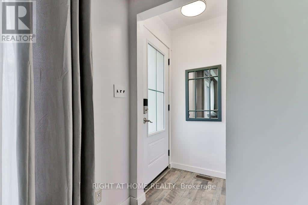 5 PRINCE PAUL CRESCENT — St. Catharines (Lakeport), Ontario - Photo 3 of 30