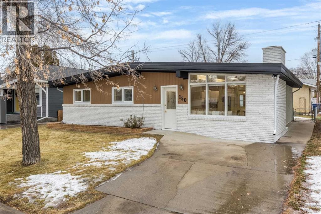 150 11 Street NE — Medicine Hat, Alberta - Main photo