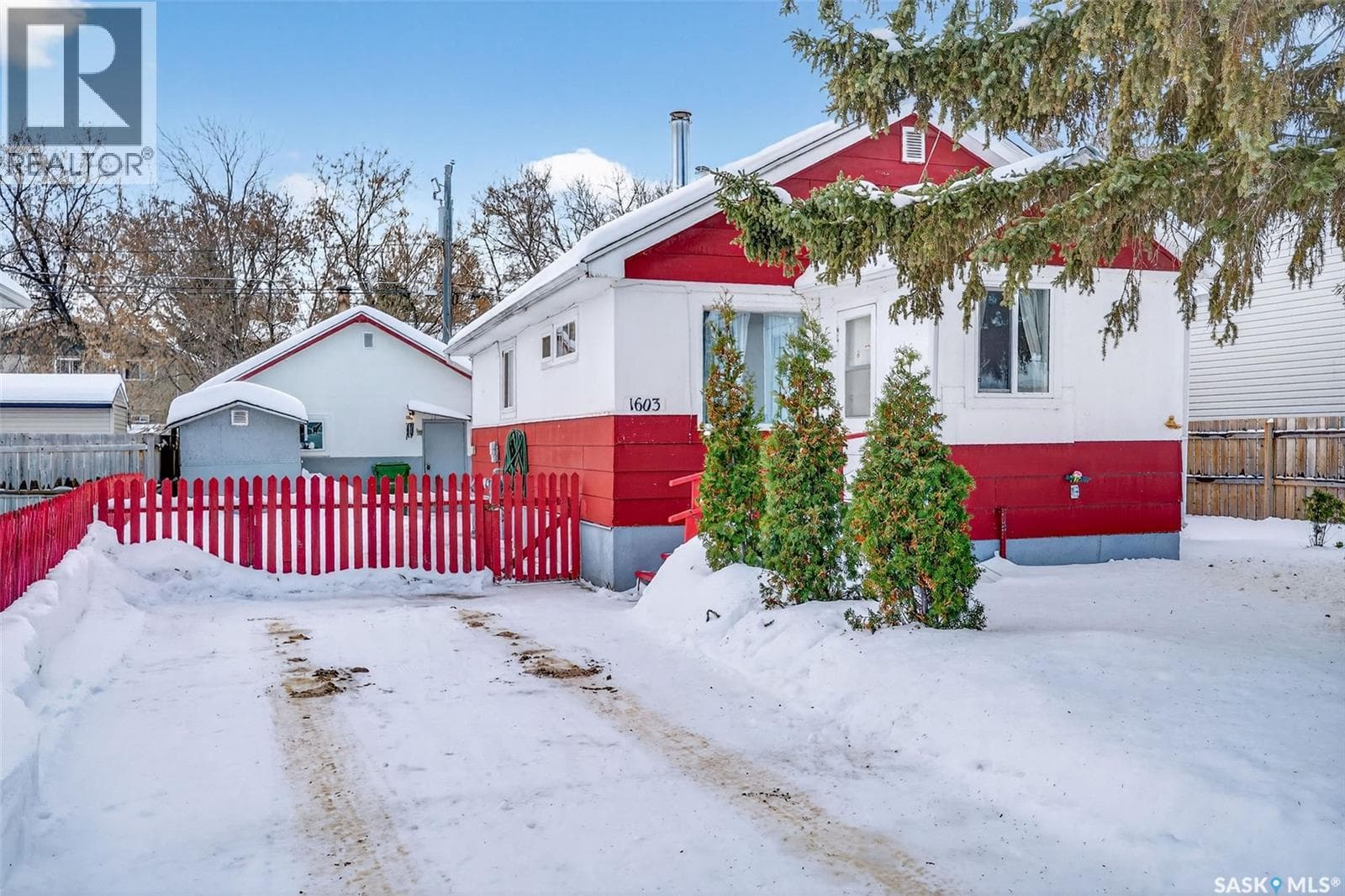 1603 13th STREET W — Prince Albert, Saskatchewan - Main photo