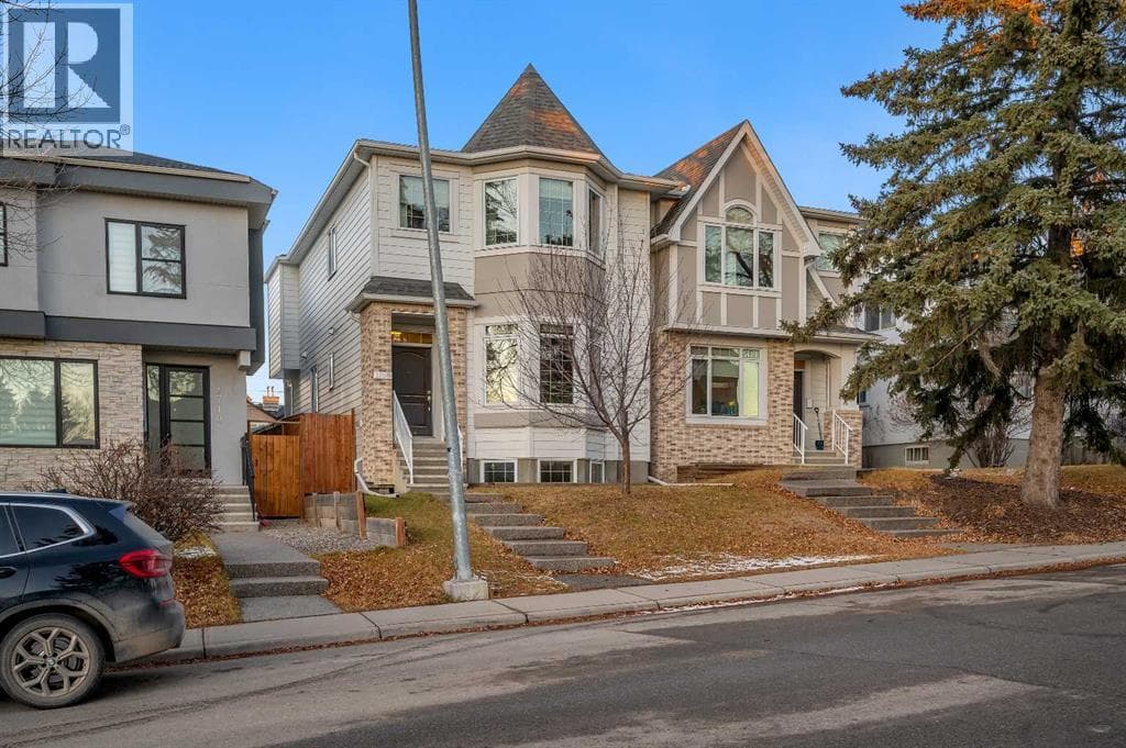 1708 23 Avenue NW — Calgary, Alberta - Main photo