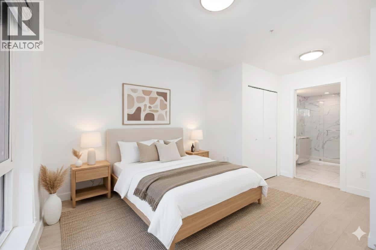 116 108 E 8TH STREET — North Vancouver, British Columbia - Photo 5 of 30