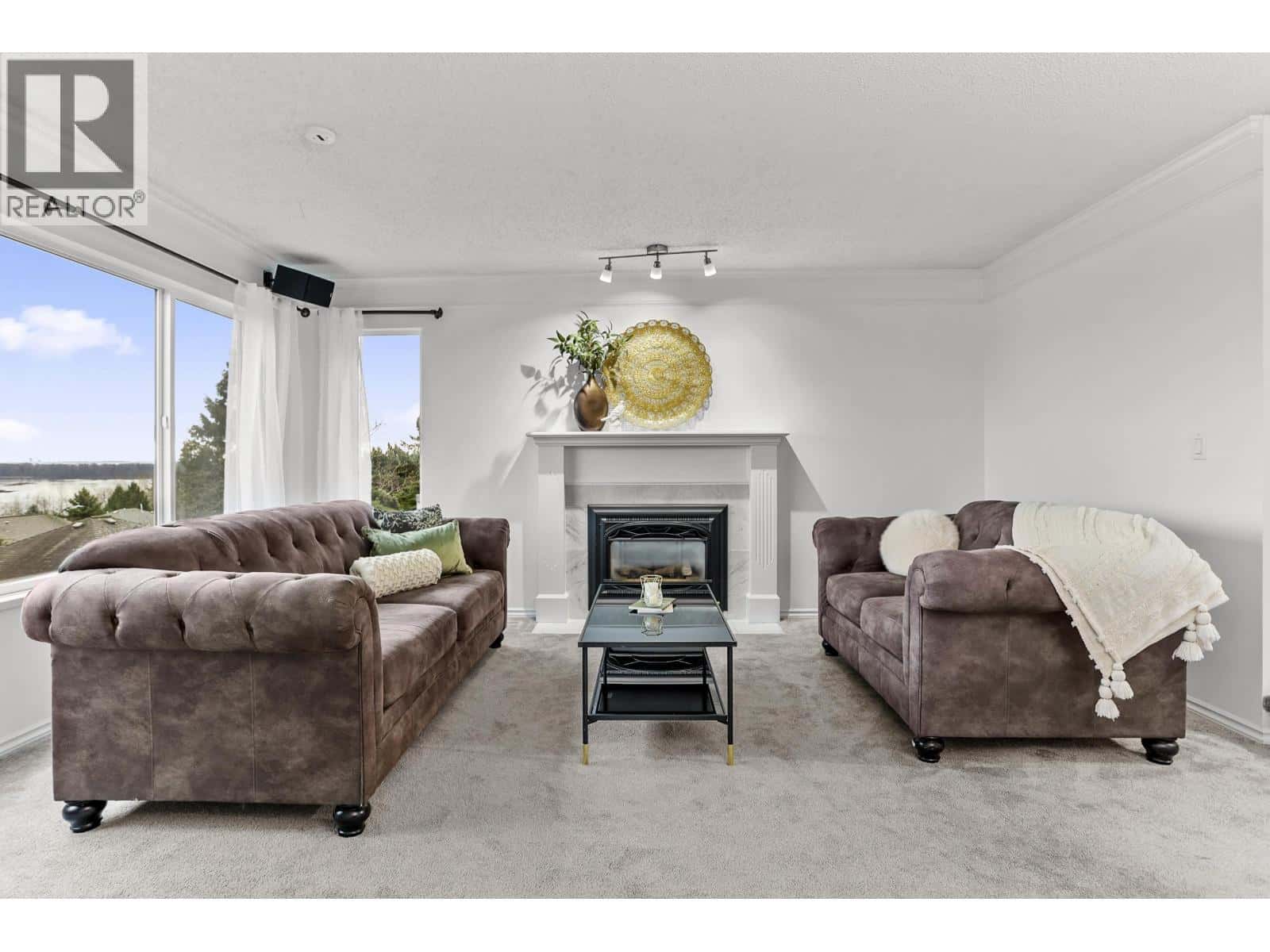 117 1140 CASTLE CRESCENT — Port Coquitlam, British Columbia - Photo 3 of 36