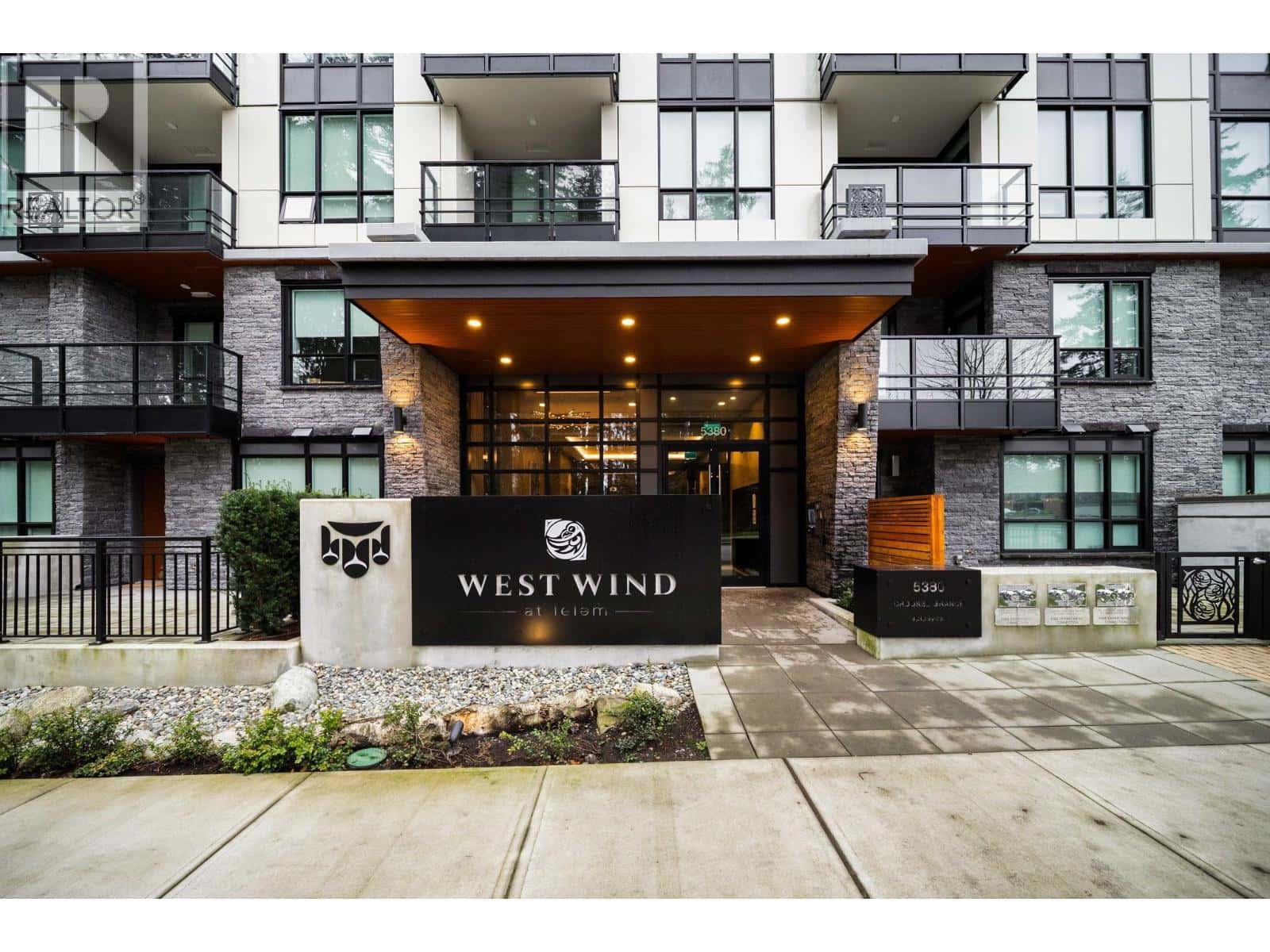 708 5380 CROOKED BRANCH ROAD — Vancouver, British Columbia - Photo 3 of 40