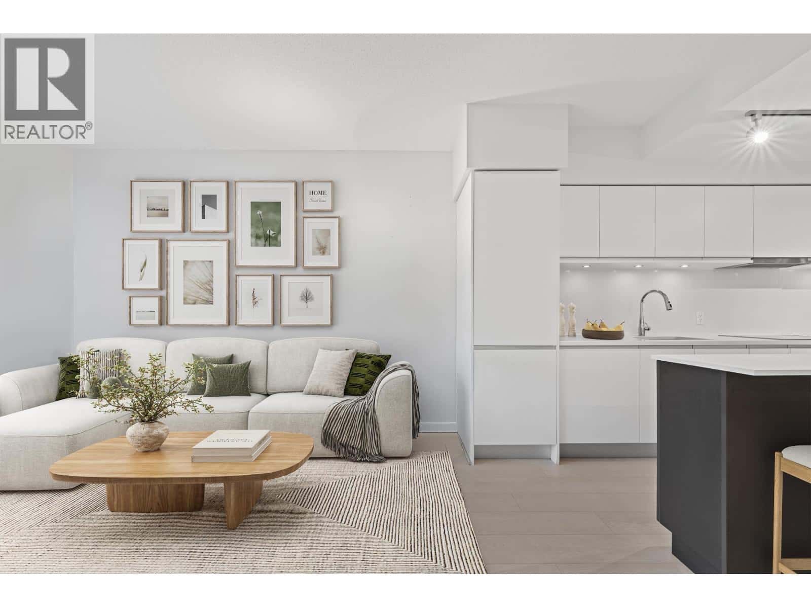 604 180 E 2ND AVENUE — Vancouver, British Columbia - Photo 2 of 20