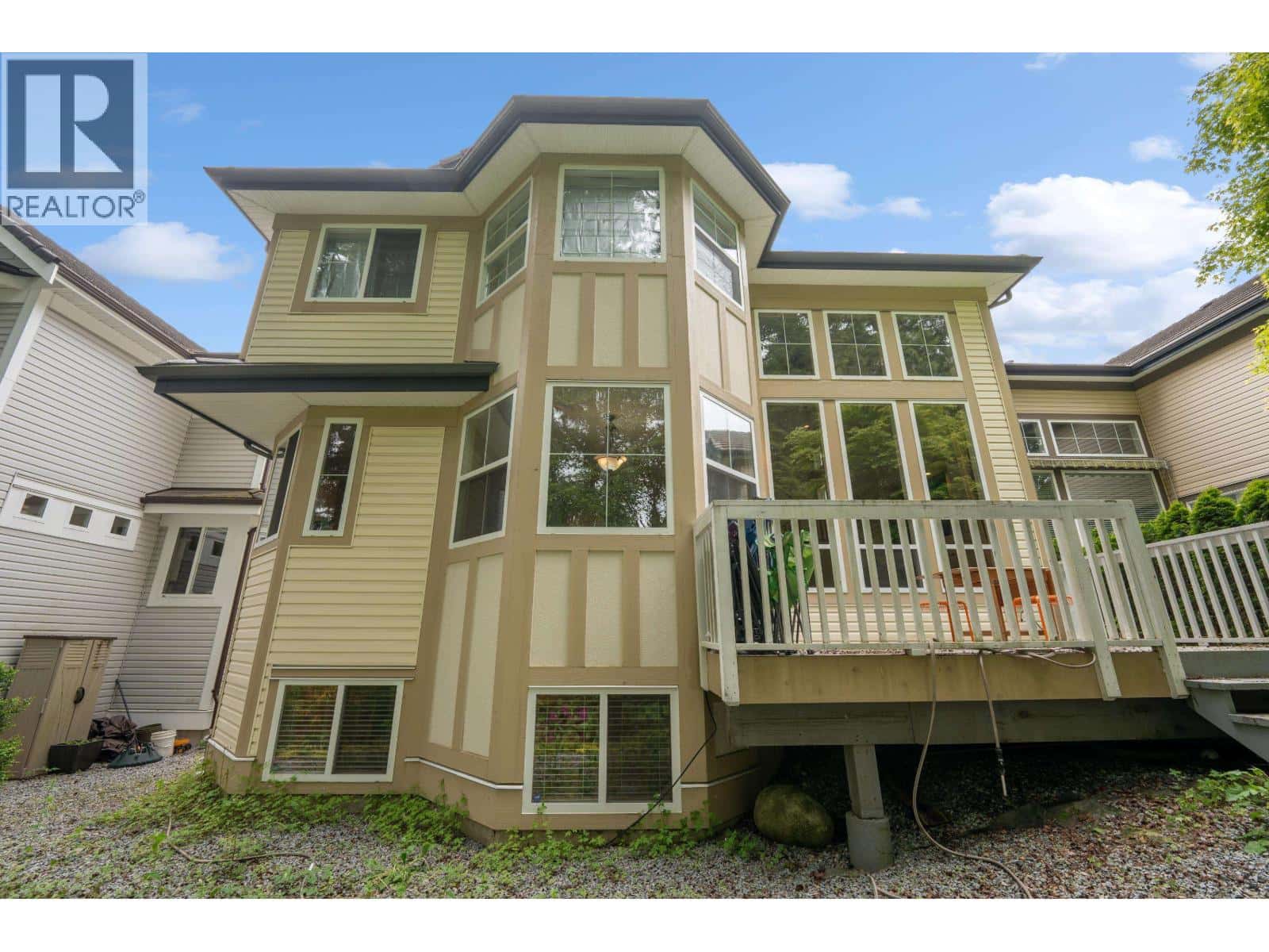 3305 CHARTWELL GRN — Coquitlam, British Columbia - Photo 3 of 40