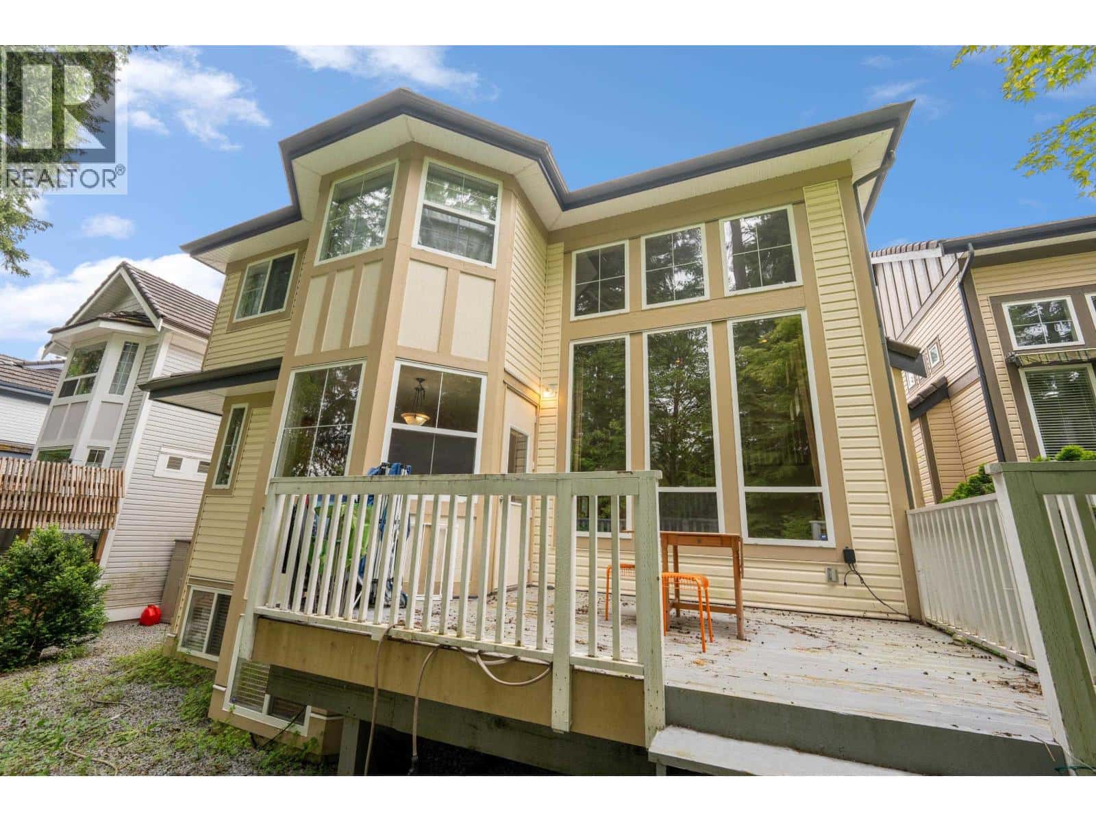 3305 CHARTWELL GRN — Coquitlam, British Columbia - Photo 4 of 40