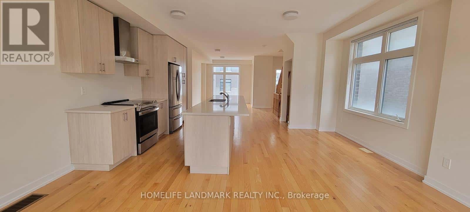 2514 CASTLEGATE CROSSING — Pickering (Duffin Heights), Ontario - Photo 2 of 26