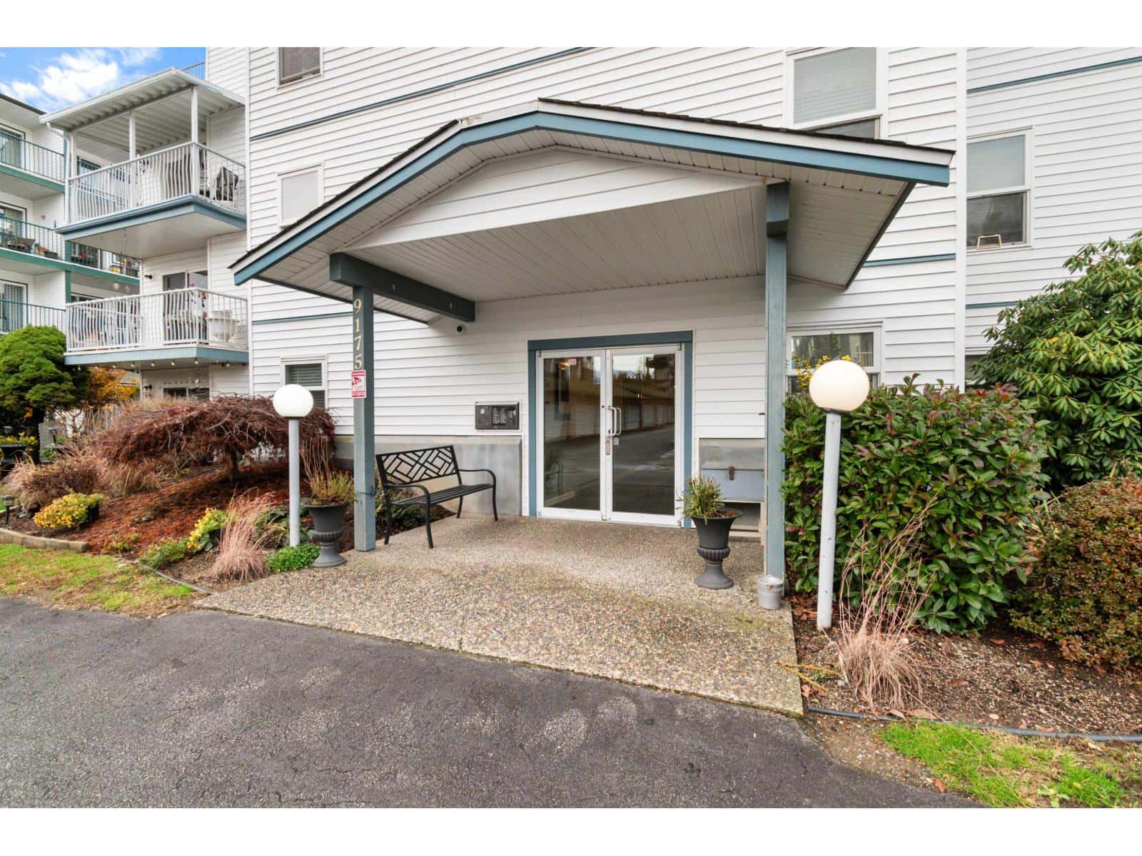 301 9175 EDWARD STREET, Chilliwack Proper West — Chilliwack, British Columbia - Photo 2 of 29