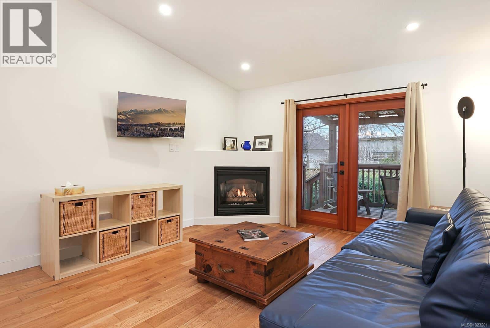 A 274 Nim Nim Pl — Courtenay, British Columbia - Photo 2 of 18