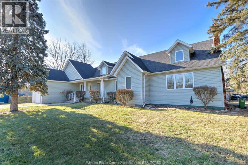 5440 Malden — Windsor, Ontario - Photo 4 of 50