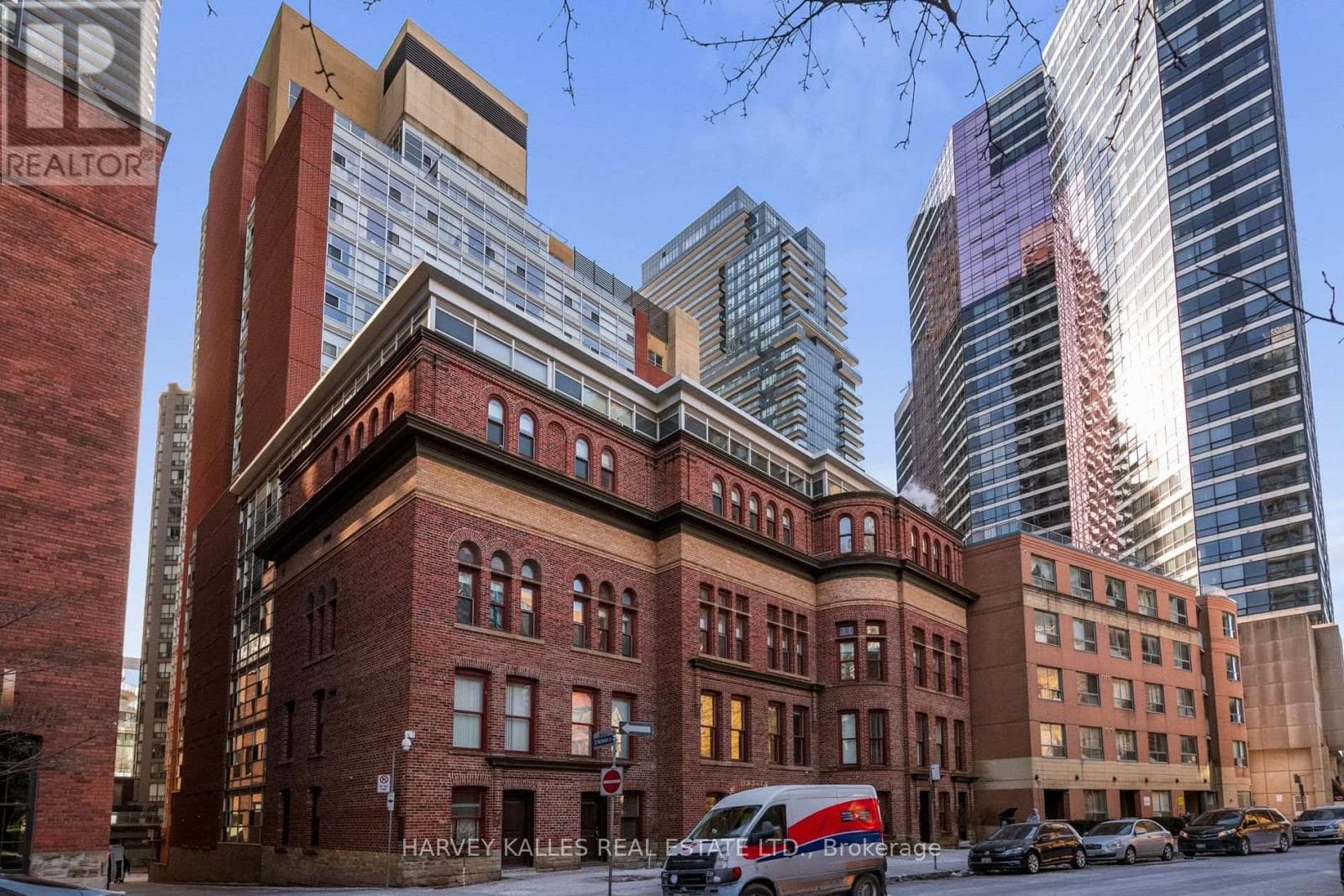 618 - 11 ST JOSEPH STREET — Toronto (Bay Street Corridor), Ontario - Main photo