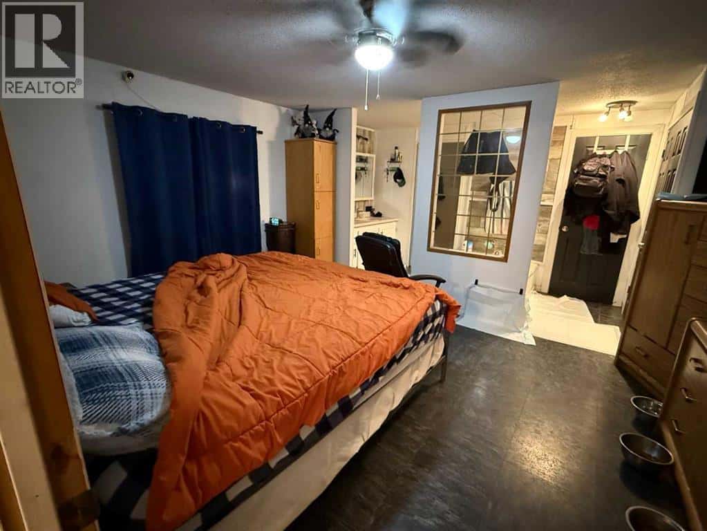 10 Auttreaux Drive — Whitecourt, Alberta - Photo 5 of 10