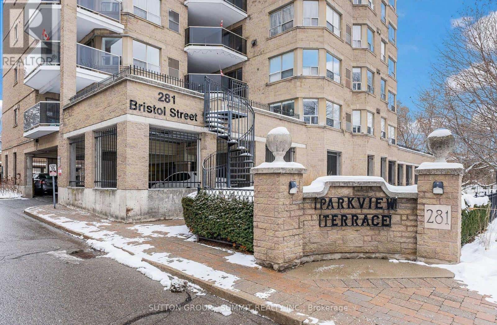 401 - 281 BRISTOL STREET — Guelph (Junction/Onward Willow), Ontario - Photo 2 of 41