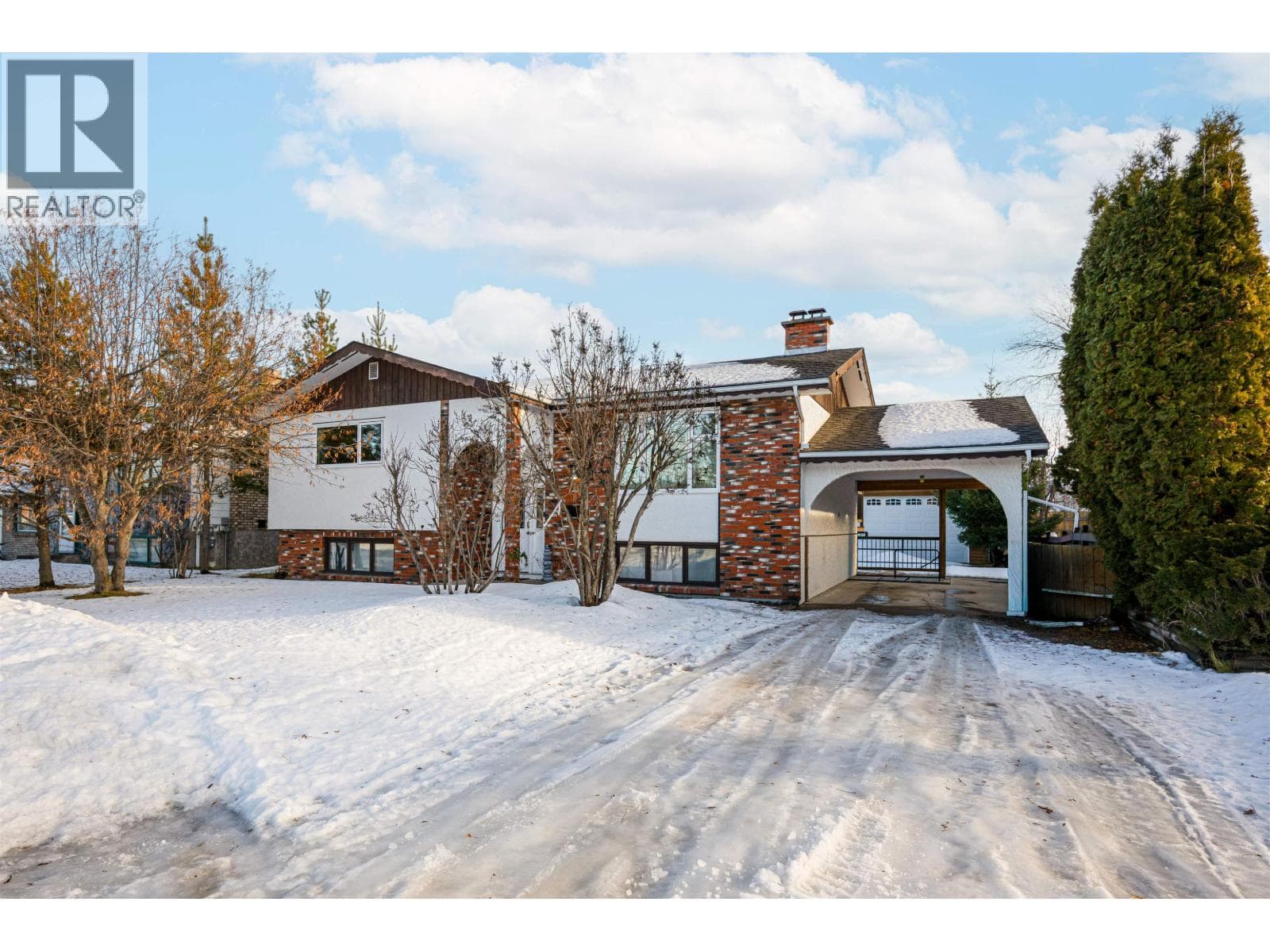 352 EXPLORER CRESCENT — Prince George, British Columbia - Main photo