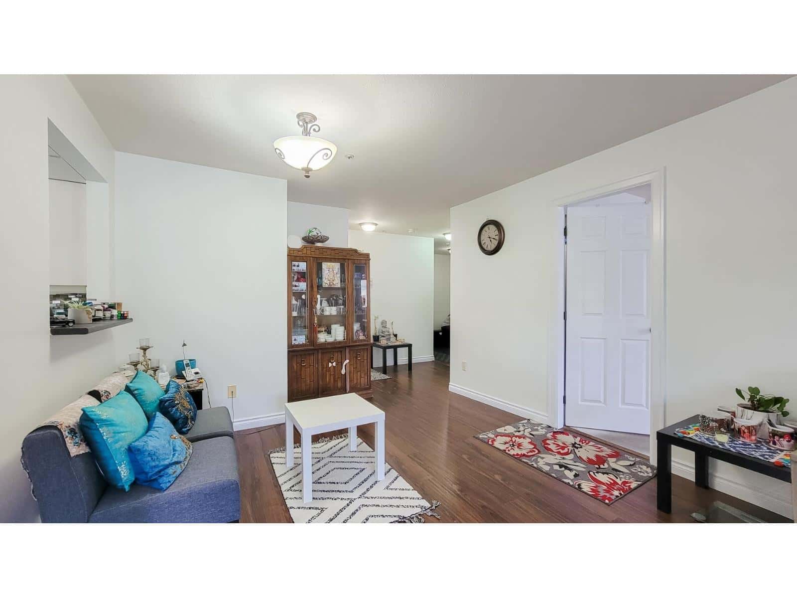 303 12769 72 AVENUE — Surrey, British Columbia - Photo 2 of 22