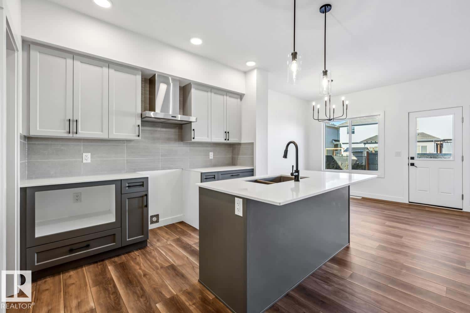 1144 SOUTH CREEK WD — Stony Plain, Alberta - Photo 5 of 34