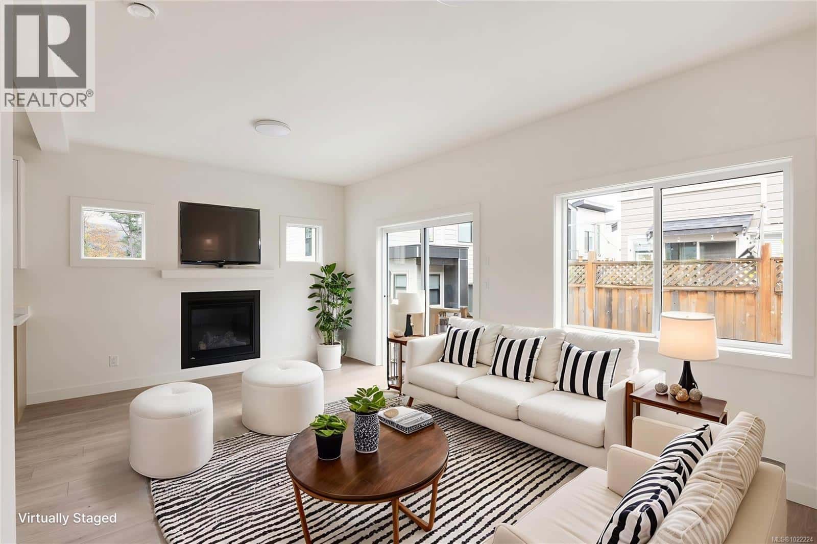 921 Rosefinch Pl — Langford, British Columbia - Photo 2 of 17