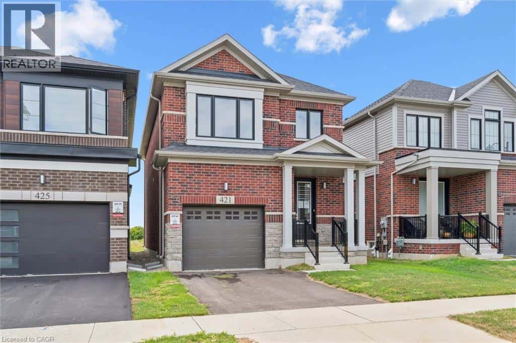 421 NEWMAN Drive — Cambridge, Ontario - Photo 2 of 40